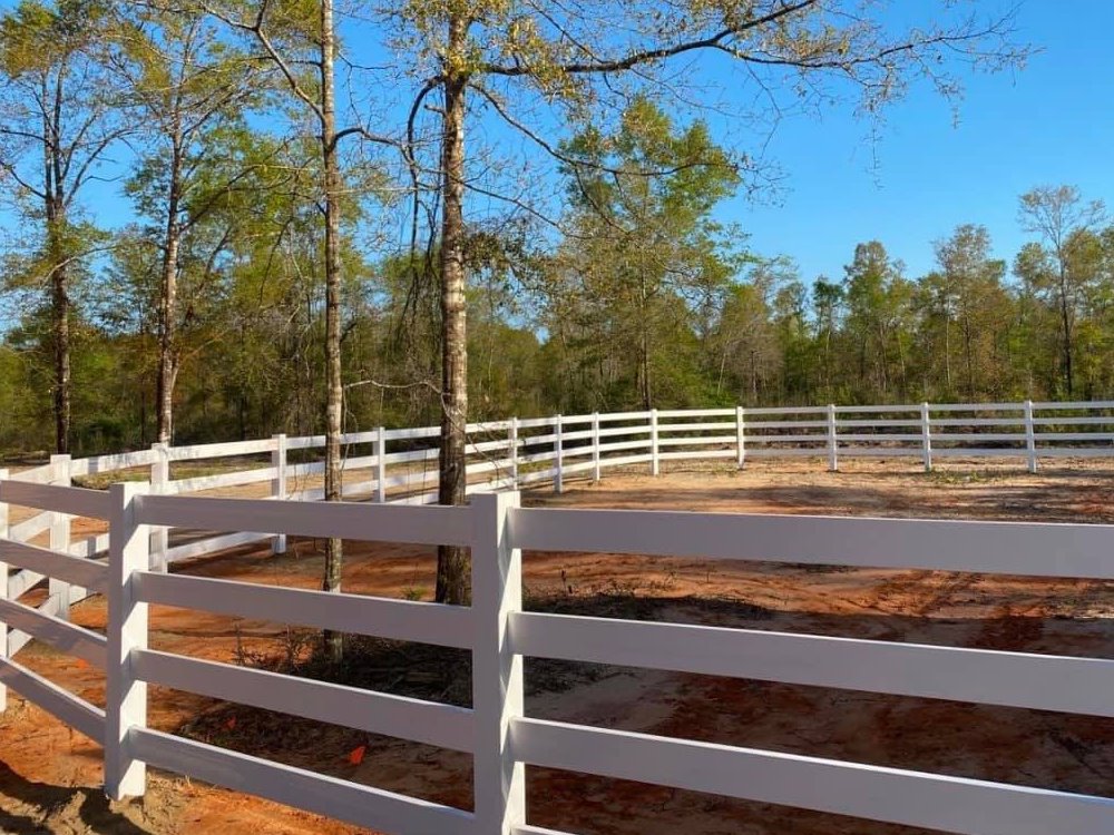 5 Steps to Prepare Your Fence for Spring in Florida