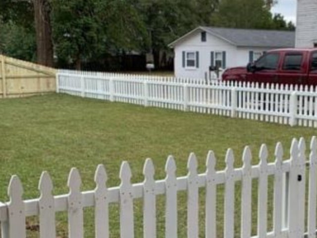 Chumuckla FL Picket Fences
                                                