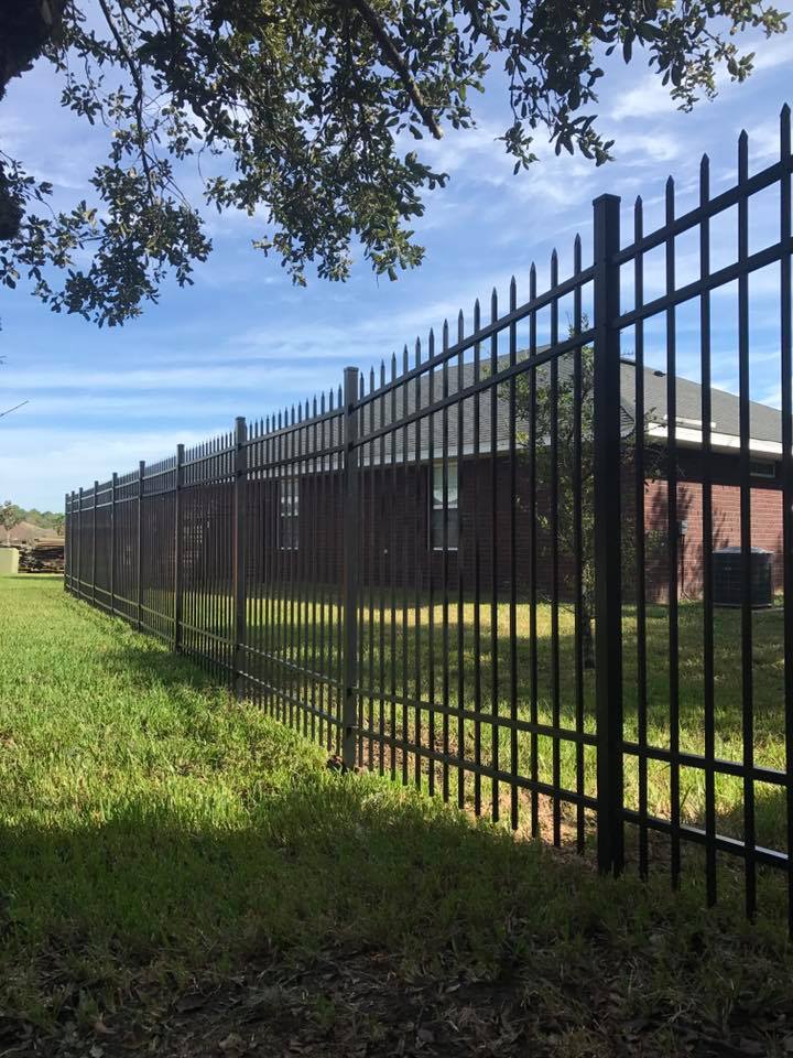 Types of fences we install in Myrtle Grove FL