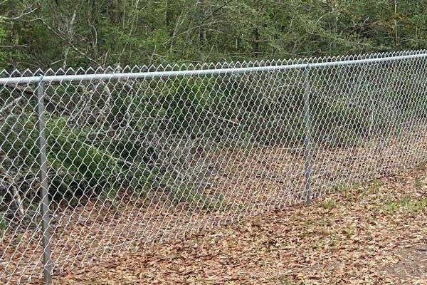 Chain Link fence installation in Pensacola Florida